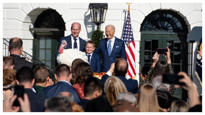 Biden indulta a dos pavos como parte de la tradición anual de la Casa Blanca