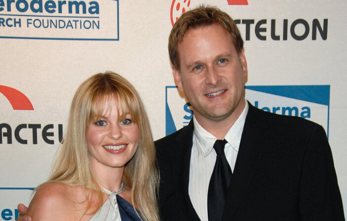 Candace Cameron Bure y Dave Coulier asisten a la gala benéfica "Cool Comedy - Hot Cuisine" en Beverly Hills, California, el 16 de abril de 2008. (Stephen Shugerman/Getty Images).