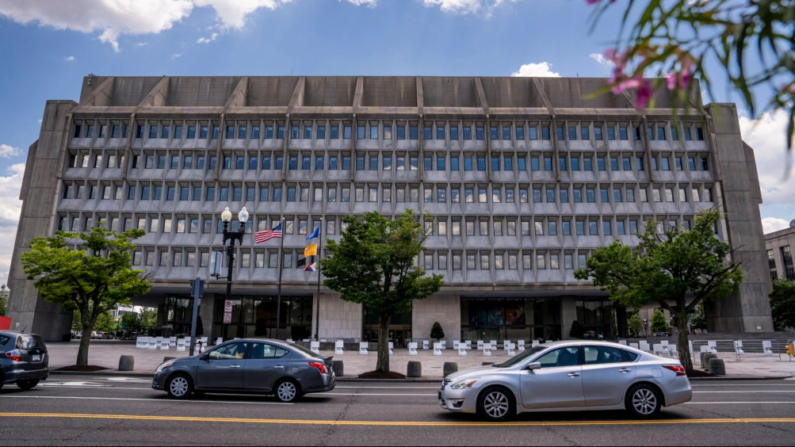 El Departamento de Salud y Servicios Humanos de EE.UU. en Washington el 10 de junio de 2024. (Madalina Vasiliu/The Epoch Times)
