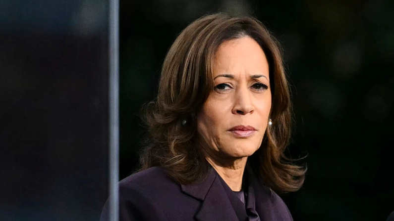 La vicepresidenta Kamala Harris habla en la Universidad Howard de Washington, el 6 de noviembre de 2024. (Angela Weiss/AFP vía Getty Images)