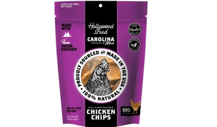 Carolina Prime Pet, Inc. de Lenoir, Carolina del Norte, retiró del mercado 400 bolsas de 16 onzas de golosinas para perros "Hollywood Feed Carolina Made Chicken Chips" porque pueden estar contaminadas con Salmonella. (Administración de Alimentos y Medicamentos)