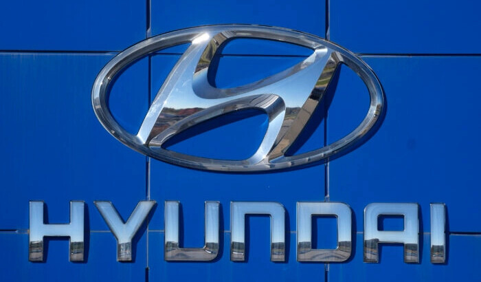 Hyundai retira más de 226,000 autos y SUVs por fallo en cámaras de visión trasera