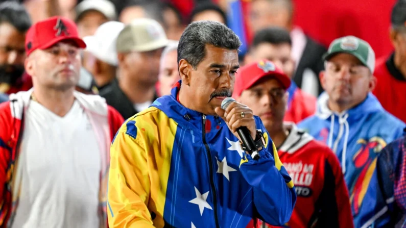 El presidente venezolano Nicolás Maduro pronuncia un discurso tras los resultados de las elecciones presidenciales en Caracas, el 29 de julio de 2024. Juan Barreto/AFP vía Getty Images