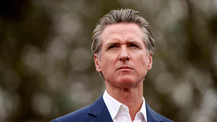 El gobernador de California, Gavin Newsom, habla en Los Ángeles, el 25 de septiembre de 2024. (Eric Thayer/AP Photo)