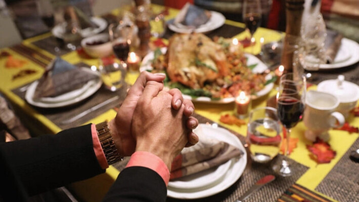 ¿Será su mesa en Acción de Gracias un campo de batalla político?