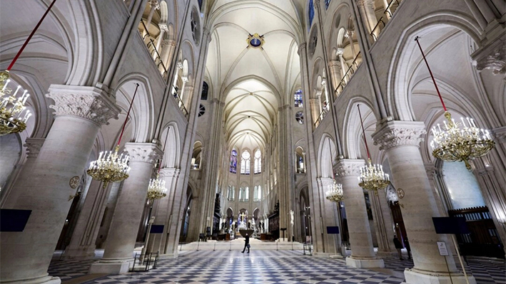 Emmanuel Macron visita la recién restaurada catedral de Notre Dame 5 años después del incendio