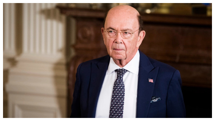 El secretario de Comercio, Wilbur Ross, en una rueda de prensa conjunta con el presidente Donald Trump y el primer ministro de Suecia, Stefan LÃ¶fven, en la Sala Este de la Casa Blanca, en Washington, el 6 de marzo de 2018. (Samira Bouaou/The Epoch Times)