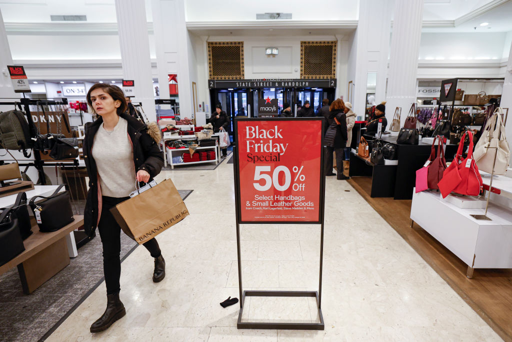 EE. UU. celebra el Black Friday y se esperan récords de compras