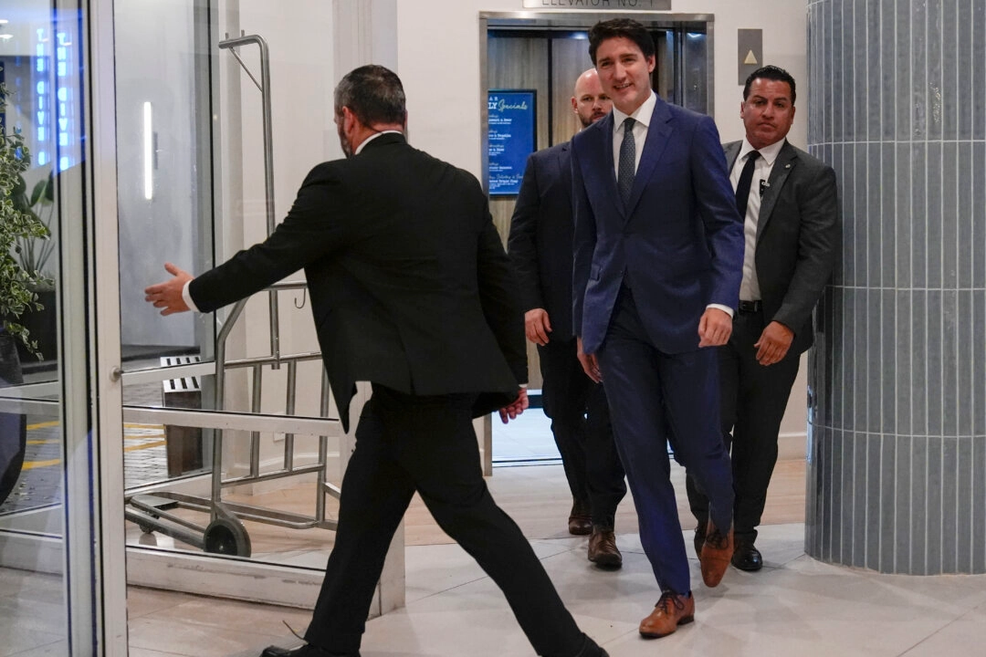 Trudeau se reúne con Trump en Florida