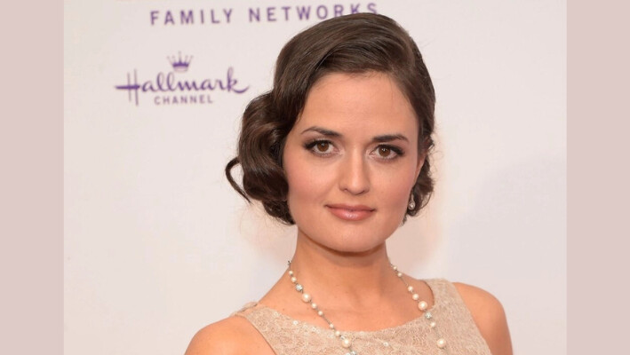 Danica McKellar asiste a la 41.ª Gala Anual de los Premios Gracie en Beverly Hills, California, el 24 de mayo de 2016. (Jason Kempin/Getty Images).