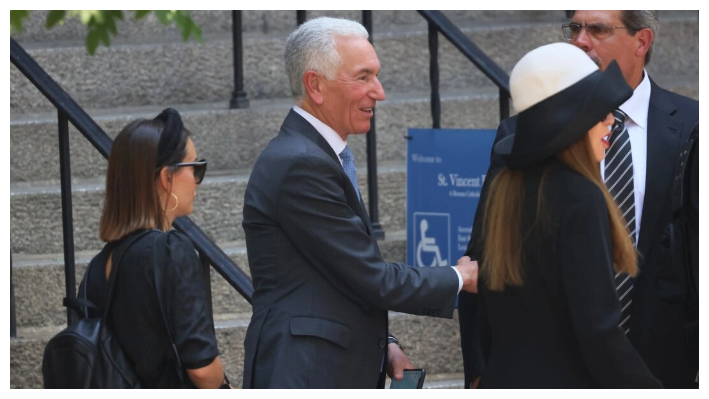 Charles Kushner asiste al funeral de Ivana Trump en la iglesia católica romana de San Vicente Ferrer en Nueva York el 20 de julio de 2022. (Michael M. Santiago/Getty Images)