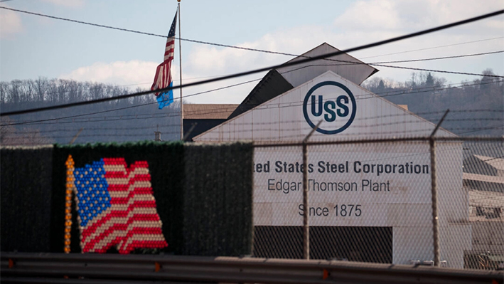 U.S. Steel Edgar Thomson Steel Works en Braddock, Pensilvania, el 10 de marzo de 2018. (Drew Angerer/Getty Images)