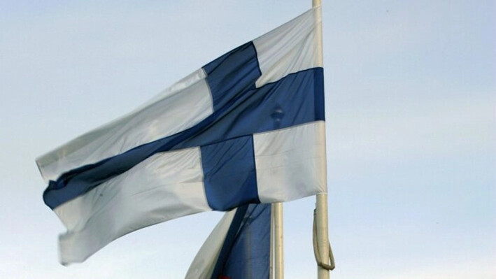 Bandera finlandesa junto con banderas de países de la Unión Europea en Lahti, Finlandia, en una foto de archivo sin fecha. (Gerard Cerles/AFP/Getty Images)