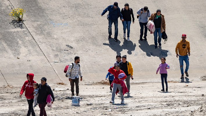 Funcionarios mexicanos disuelven la «caravana migrante» que se dirigía a EE. UU., según activistas