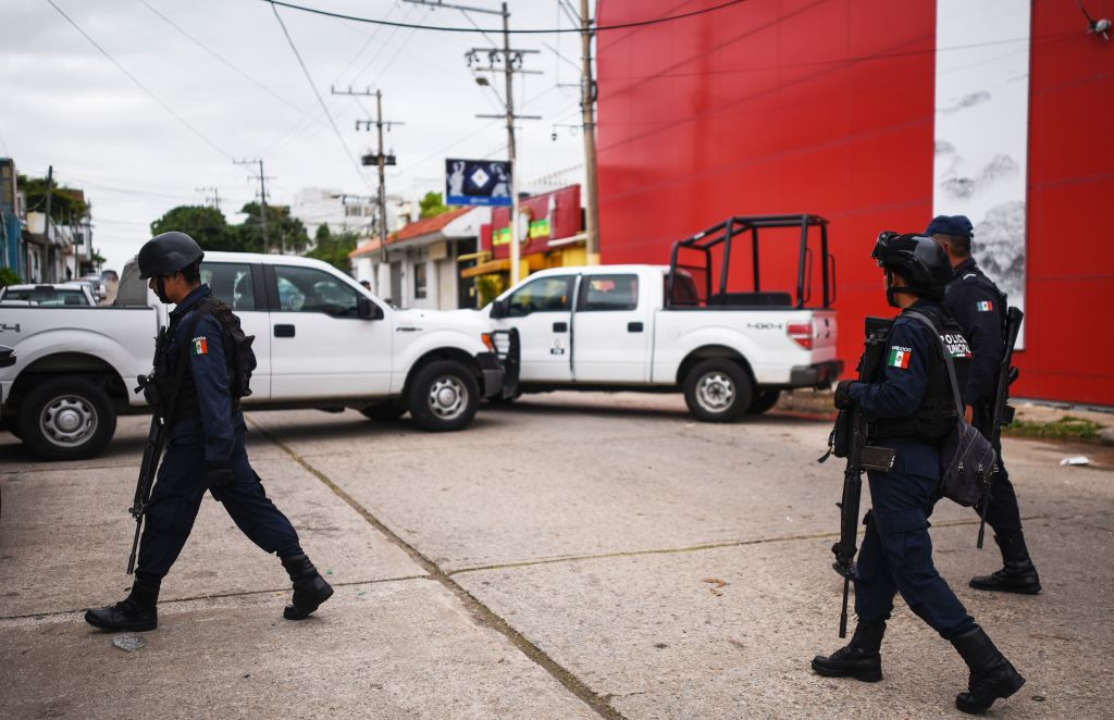 Condenan a siete policías mexicanos por desaparecer a funcionario y exalcalde