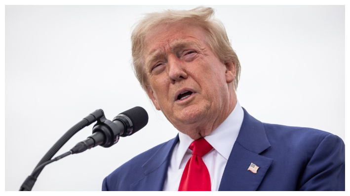 El expresidente (y ahora presidente electo) Donald Trump habla en el Trump National Golf Club en Palos Verdes, California, el 13 de septiembre de 2024. (John Fredricks/The Epoch Times)