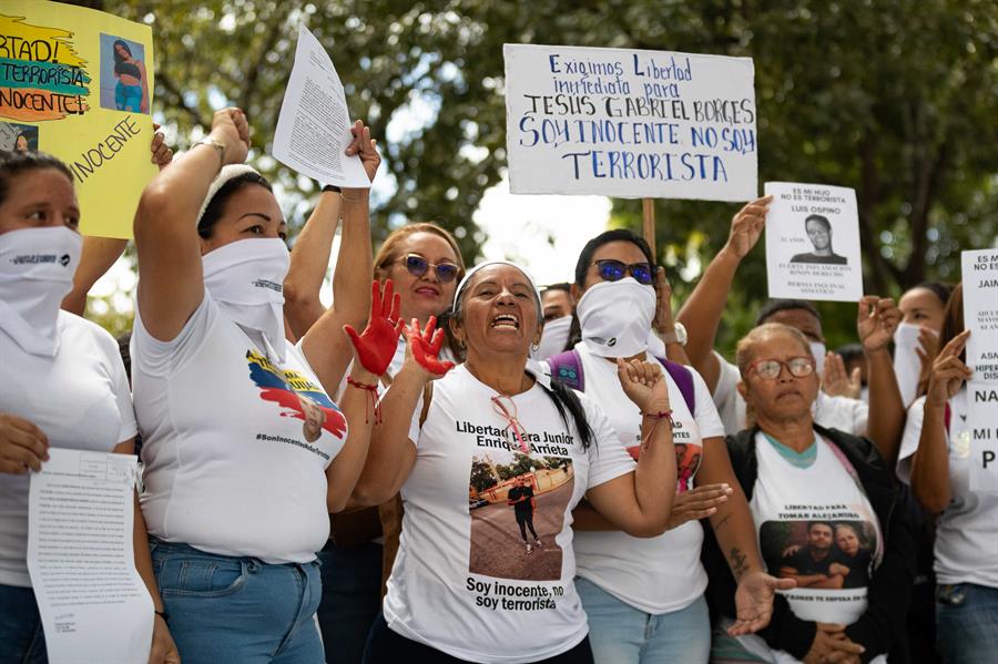 Familia de preso político exige a Maduro su libertad tras intento de suicidio