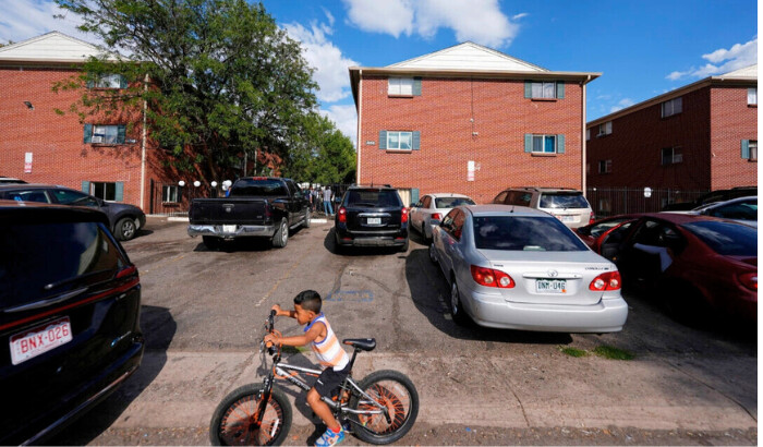 Edificios de apartamentos en Aurora, Colorado, en una fotografía de archivo sin fecha. (David Zalubowski/AP Photo)