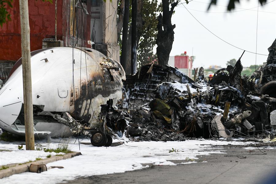 Dos muertos en accidente de un avión privado en la periferia de Buenos Aires