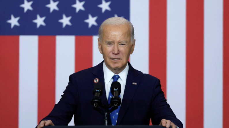 El presidente de EE. UU. Joe Biden habla en el Departamento de Trabajo en Washington, DC el 16 de diciembre de 2024. (Kevin Dietsch/Getty Images)