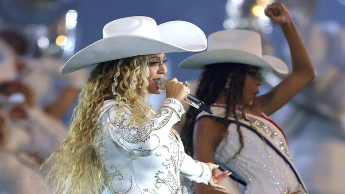 Actuación de Beyoncé destaca en debut de Netflix en la NFL el día de Navidad