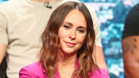 La actriz Jennifer Love Hewitt, de 45 años, sigue siendo optimista respecto al envejecimiento