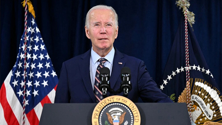 El presidente Joe Biden pronuncia un discurso sobre el fallecimiento del expresidente Jimmy Carter en The Company House en Christiansted, St. Croix, Islas Vírgenes de EE. UU., el 29 de diciembre de 2024. (Saul Loeb/AFP vía Getty Images)