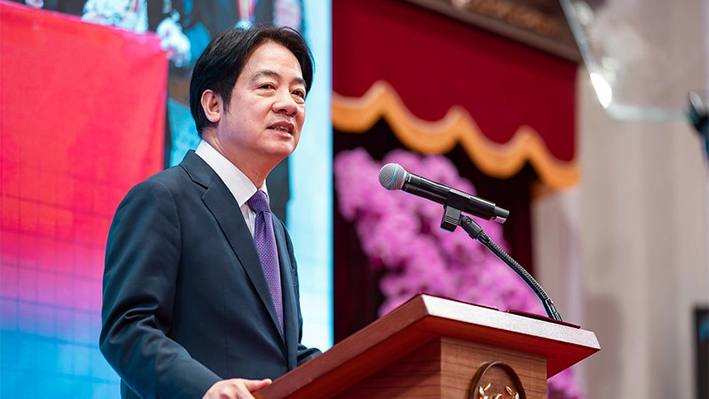 El presidente de Taiwán, Lai Ching-te, pronuncia su discurso de Año Nuevo 2025 en Taipéi, Taiwán, el 1 de enero de 2025. (Edificio de la Oficina Presidencial de Taiwán)