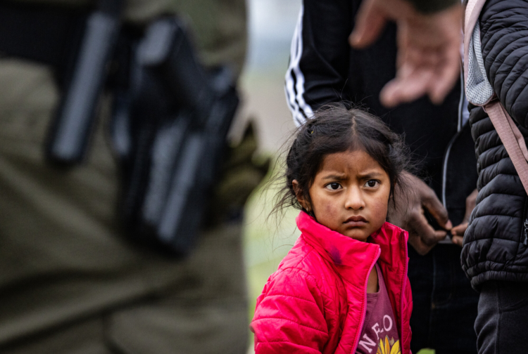 “Los niños no deben migrar, no deben ver lo que están viendo”, dice activista en la frontera México-EE.UU.