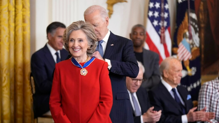 Biden otorga Medallas Presidenciales de la Libertad a 19 influyentes personalidades