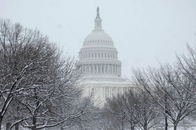 Se esperan fuertes nevadas en Washington el 6 de enero y congresista emite una advertencia