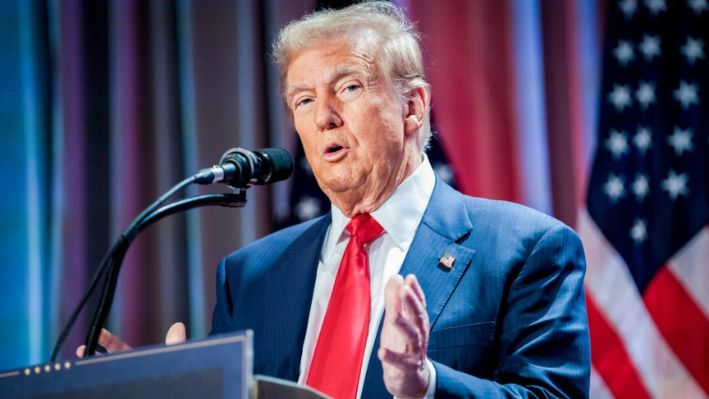 El presidente electo Donald Trump habla durante una reunión con la conferencia republicana de la Cámara de Representantes en Washington, el 13 de noviembre de 2024. (Allison Robbert/AP)