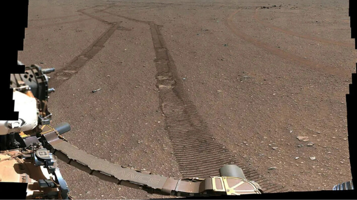 El explorador Perseverance capta un retrato de su depósito de muestras recién terminado utilizando su cámara Mastcam-Z el 31 de enero de 2023. (NASA/JPL-Caltech/ASU/MSSS vía AP).