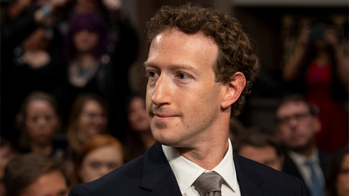 El fundador y CEO de Meta, Mark Zuckerberg, llega para testificar ante el Comité Judicial del Senado en Washington el 31 de enero de 2024. (Madalina Vasiliu/The Epoch Times)