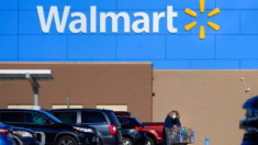 Walmart pide a sus clientes desechar caldo de pollo retirado del mercado