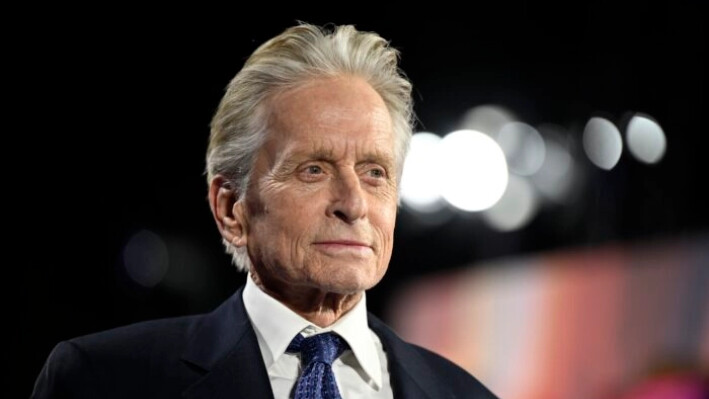 Michael Douglas asiste a la proyección de gala en el Reino Unido de la película de Marvel "Ant-Man and the Wasp: Quantumania", en el BFI IMAX Waterloo de Londres el 16 de febrero de 2023. (Gareth Cattermole/Getty Images para Disney).