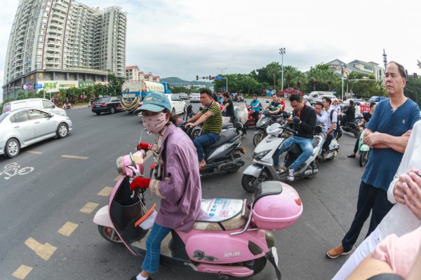 Uma economia em expansão com uma população enorme torna o tráfego chinês especialmente intenso(Illustration – Shutterstock | evgenii mitroshin)