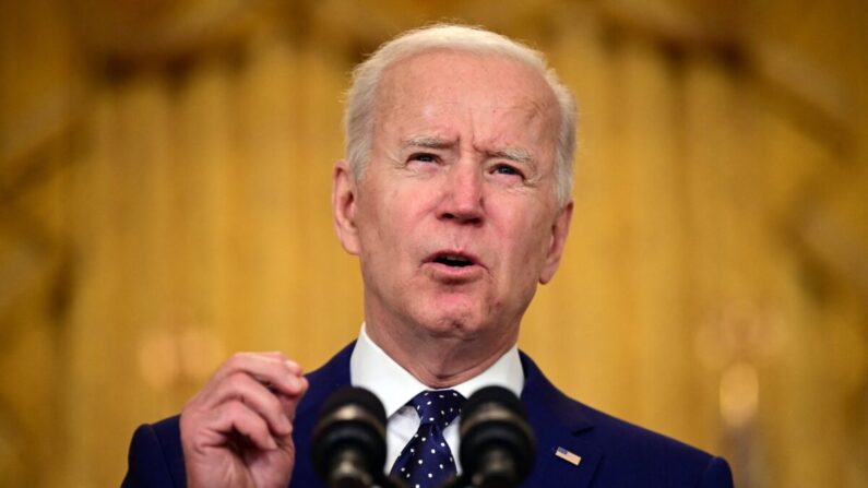 El presidente Joe Biden en la Casa Blanca en Washington el 15 de abril de 2021. (Jim Watson/AFP vía Getty Images)
