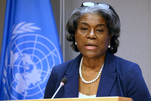 Linda Thomas-Greenfield, embajadora de Estados Unidos ante las Naciones Unidas, en una reunión informativa en Nueva York, el 1 de marzo de 2021. (Spencer Platt/Getty Images)