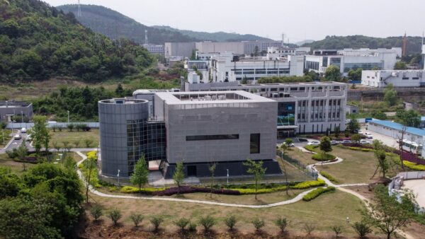 El laboratorio P4 en el Instituto de Virología de Wuhan, en Wuhan, en la provincia central china de Hubei, el 17 de abril de 2020. (Hector Retamal/AFP vía Getty Images)
