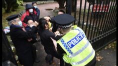Beijing retira a diplomáticos que policía británica quería interrogar por agresión en consulado