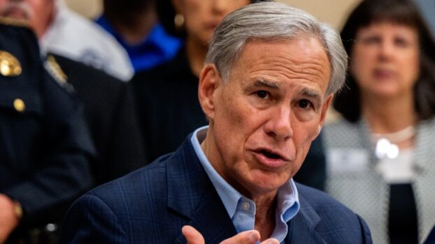 Gobernador de Texas nombra “zar de la frontera” contra inmigración irregular