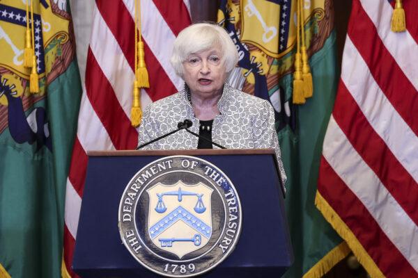 La secretaria del Tesoro, Janet Yellen, en una rueda de prensa en el Departamento del Tesoro, en Washington, el 28 de julio de 2022. (Win McNamee/Getty Images)
