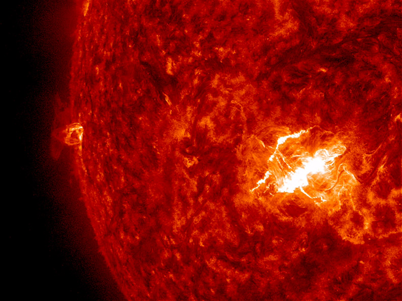 Llamarada solar de rayos X el 11 de marzo de 2015. ( Observatorio SDO)