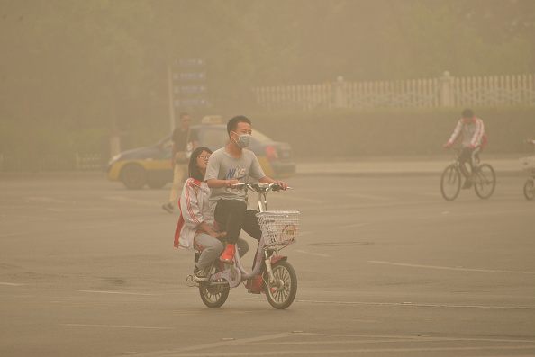 Contaminación ambiental en China afecta la salud de la población. (VCG/VCG via Getty Images)