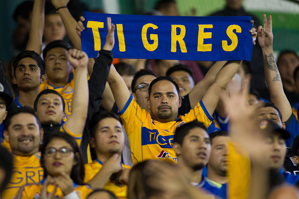 LEON, MEXICO - NOVEMBER 30: Fans of Tigres cheer for their team during the semifinals first leg match between Leon and Tigres UANL as part of the Torneo Apertura 2016 Liga MX at Leon Stadium on November 30, 2016 in Leon, Mexico. (Photo by Leopoldo Smith/LatinContent/Getty Images)