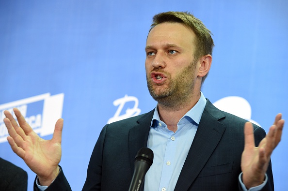 El líder de la oposición de Rusia, Alexei Navalny, durante una conferencia de prensa en Moscú el 22 de abril de 2015. (DMITRY SEREBRYAKÓV / AFP / Getty Images)