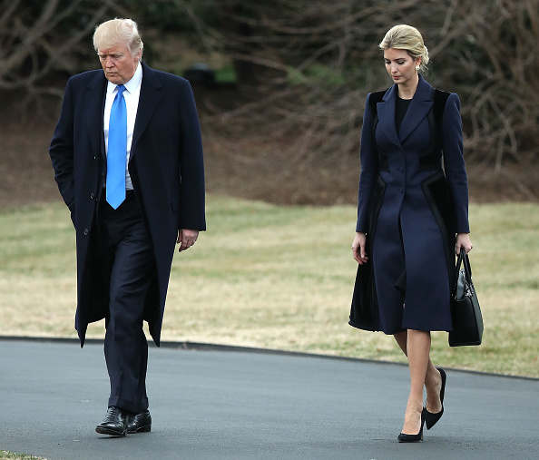 El presidente Donald Trump junto a su hija Ivanka. Foto: Mark Wilson/Getty Images)